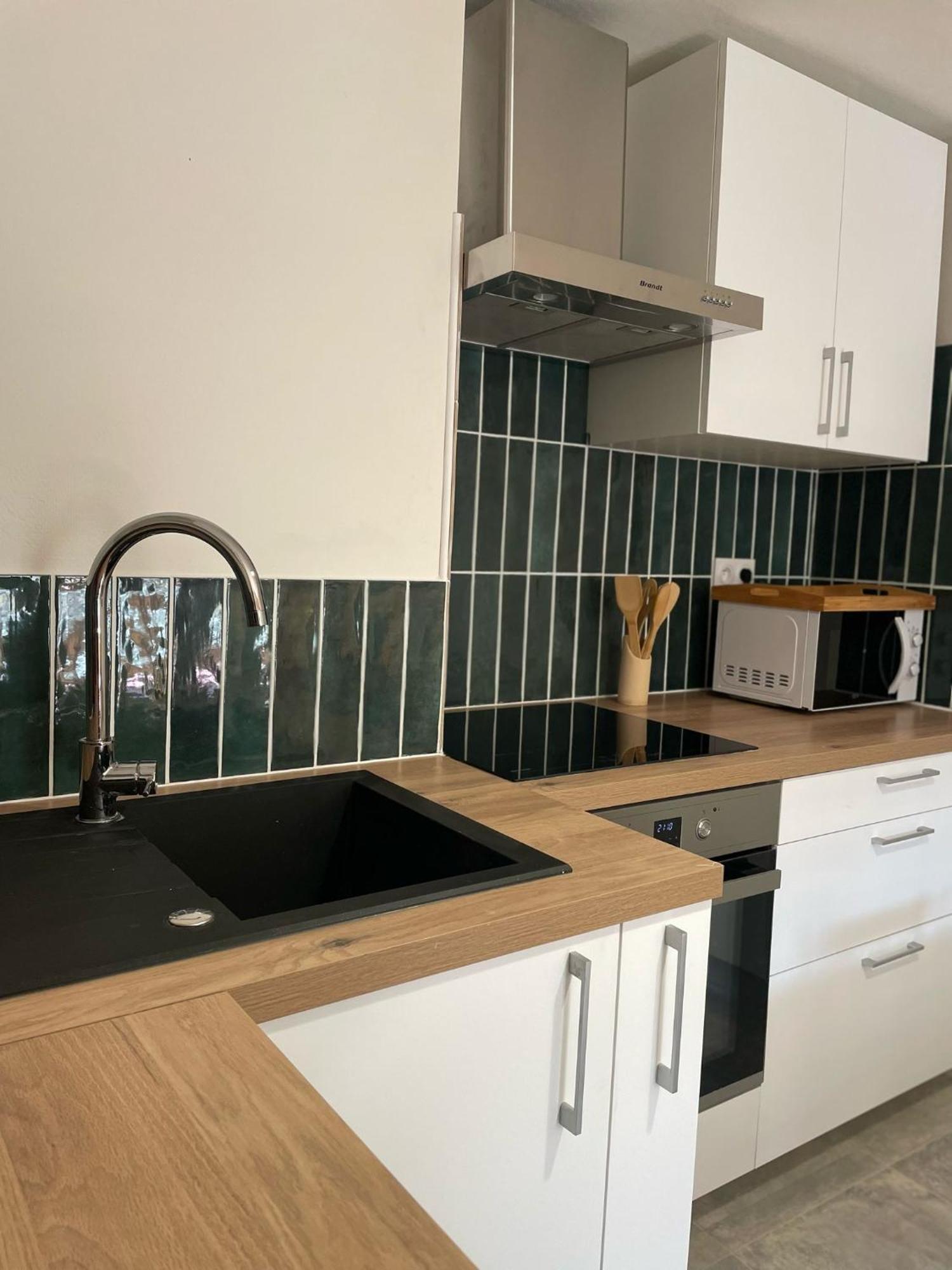 Les Appartements D'Albertine - Clemence Bourges Exterior foto
